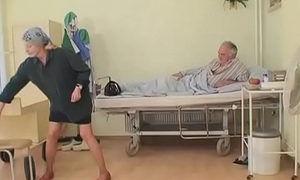 Sexy youthful nurse gives a orall-service all round an old swallow up in hospital